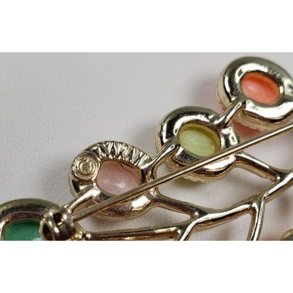 Vintage Sarah Coventry Gold tone Lucite Pastel Cabochon Brooch Pin - Picture 9 of 10